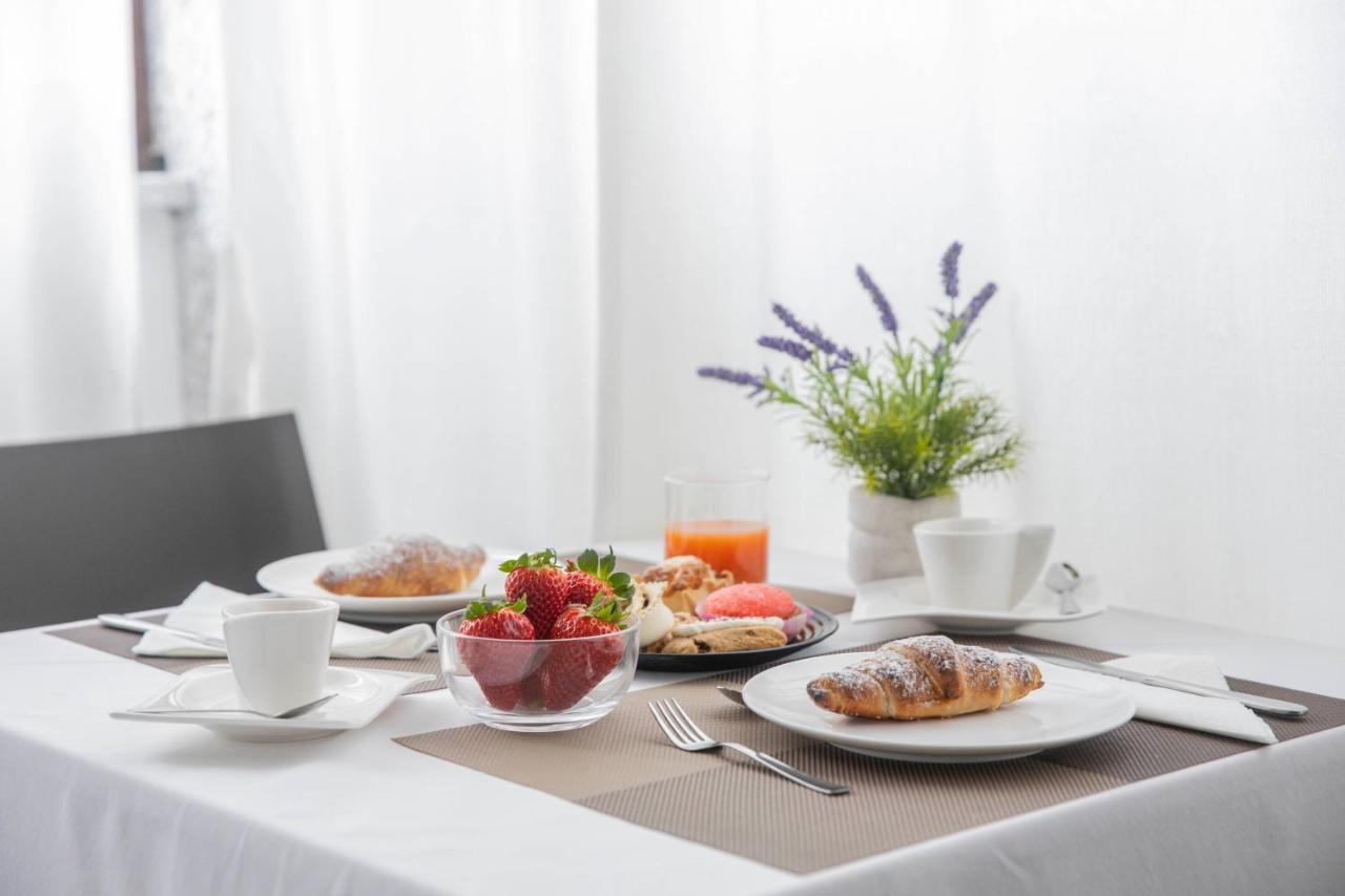 Irilor Luxury B&B Valledoria  Exteriör bild